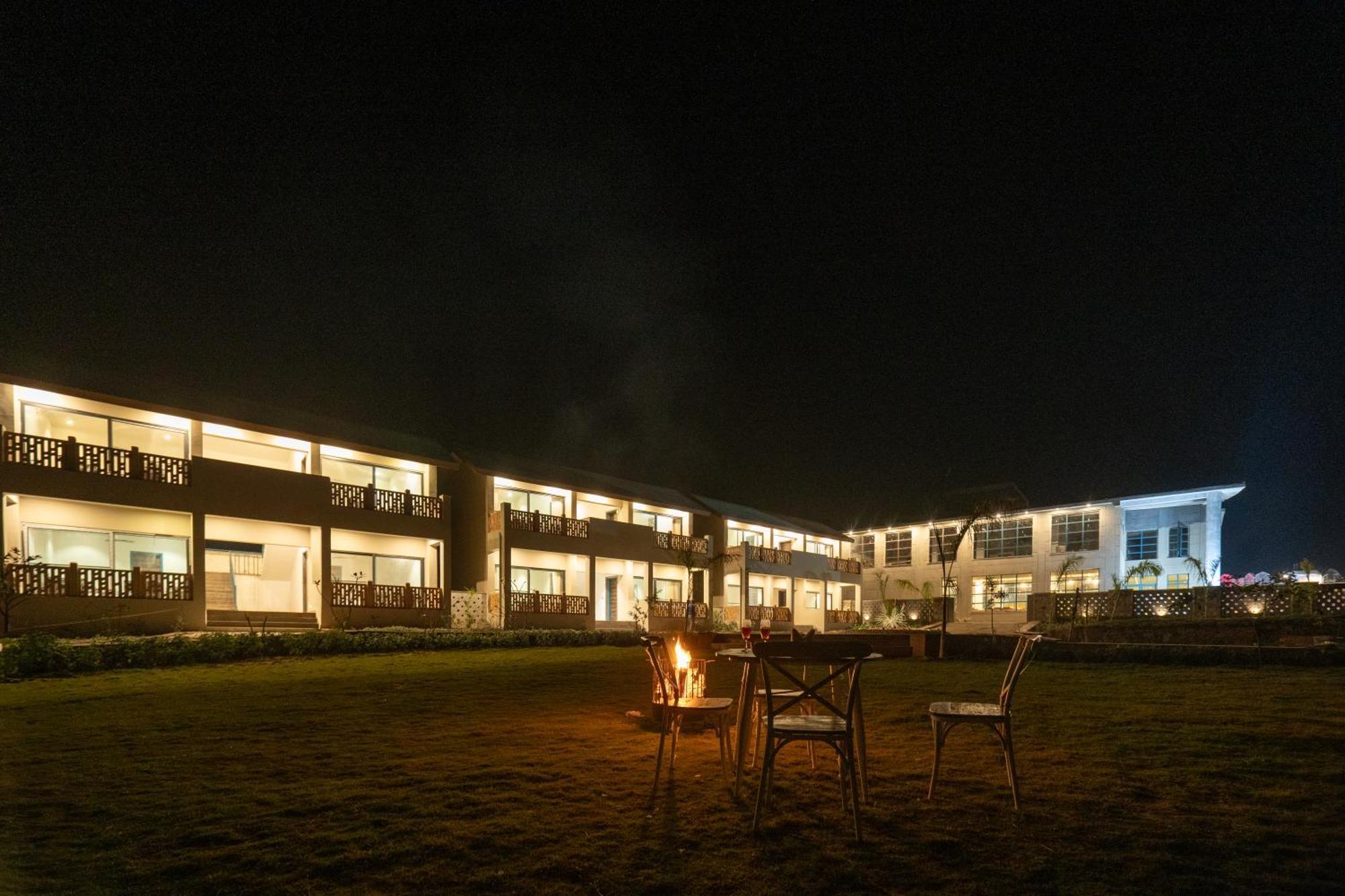 Palpur Fort A Kuno Wildlife Resort, Morawan Sesaipura Luaran gambar