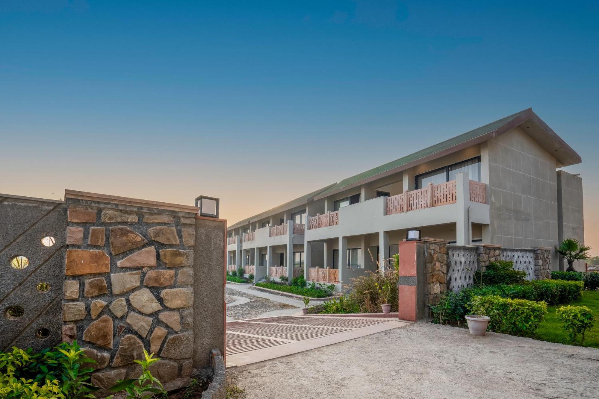 Palpur Fort A Kuno Wildlife Resort, Morawan Sesaipura Luaran gambar